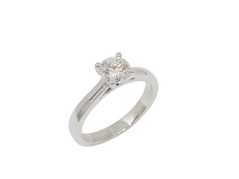 Anillo Solitario con Diamante Natural